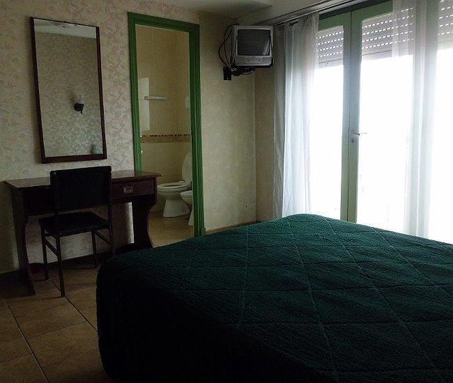 مار ديل بلاتا Hotel Clarens الغرفة الصورة