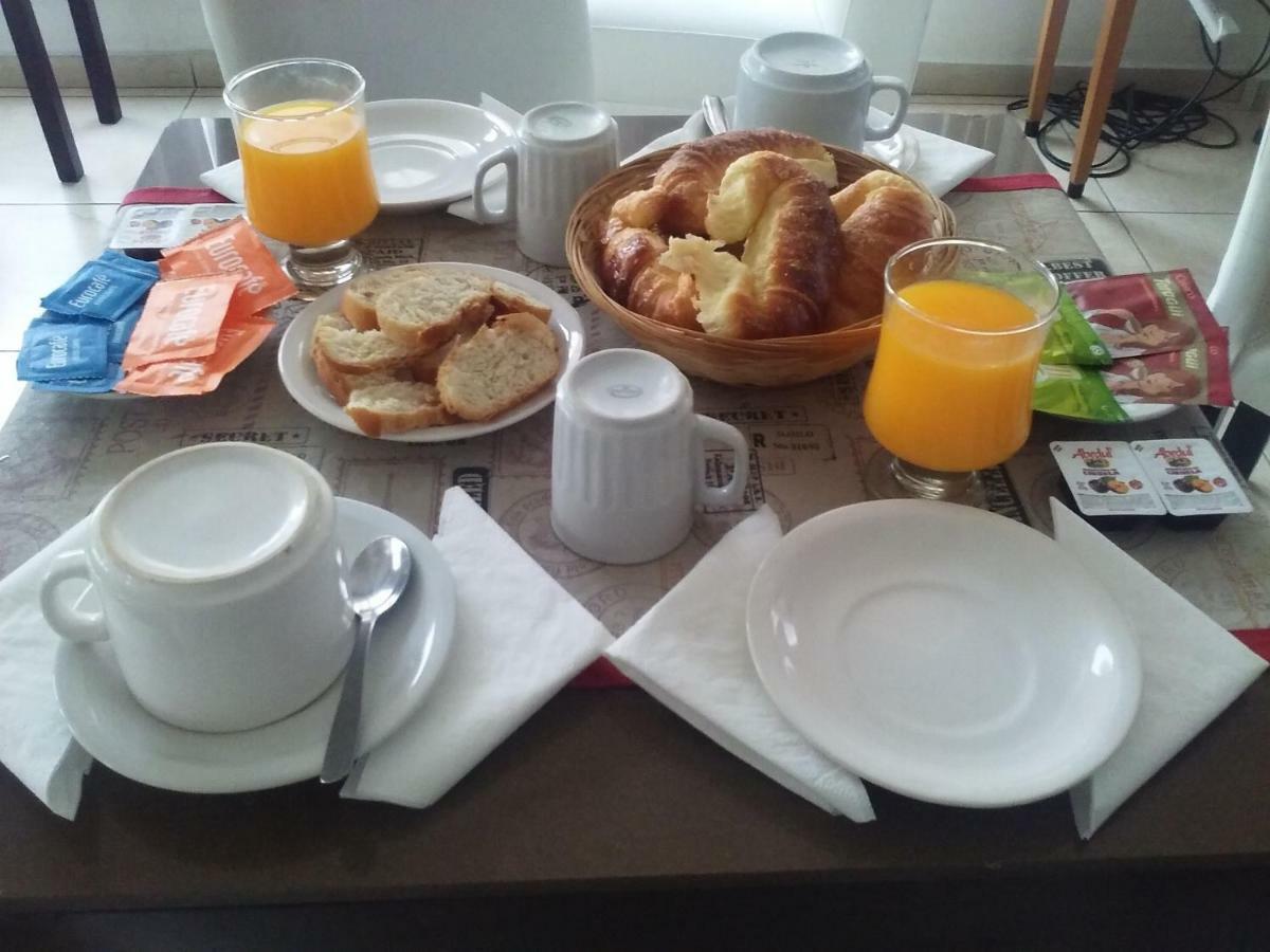 مار ديل بلاتا Hotel Clarens المظهر الخارجي الصورة